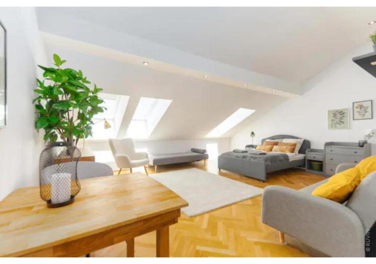Designer Apartments, 2 Min To U1 Reumannplatz Viena Exterior foto
